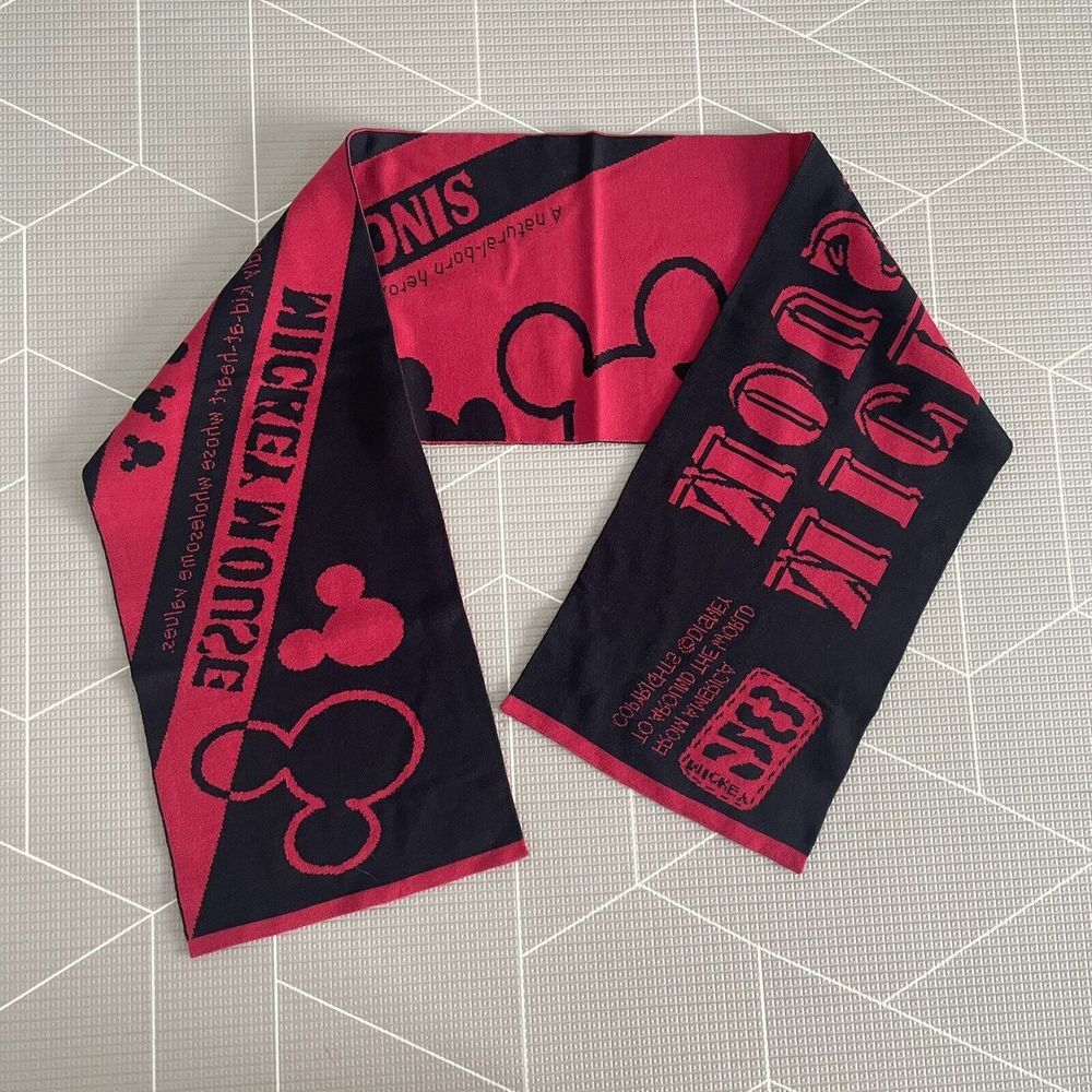 Disney Adult Scarf Mickey Mouse‎ Knit Winter Unisex Red & Black
